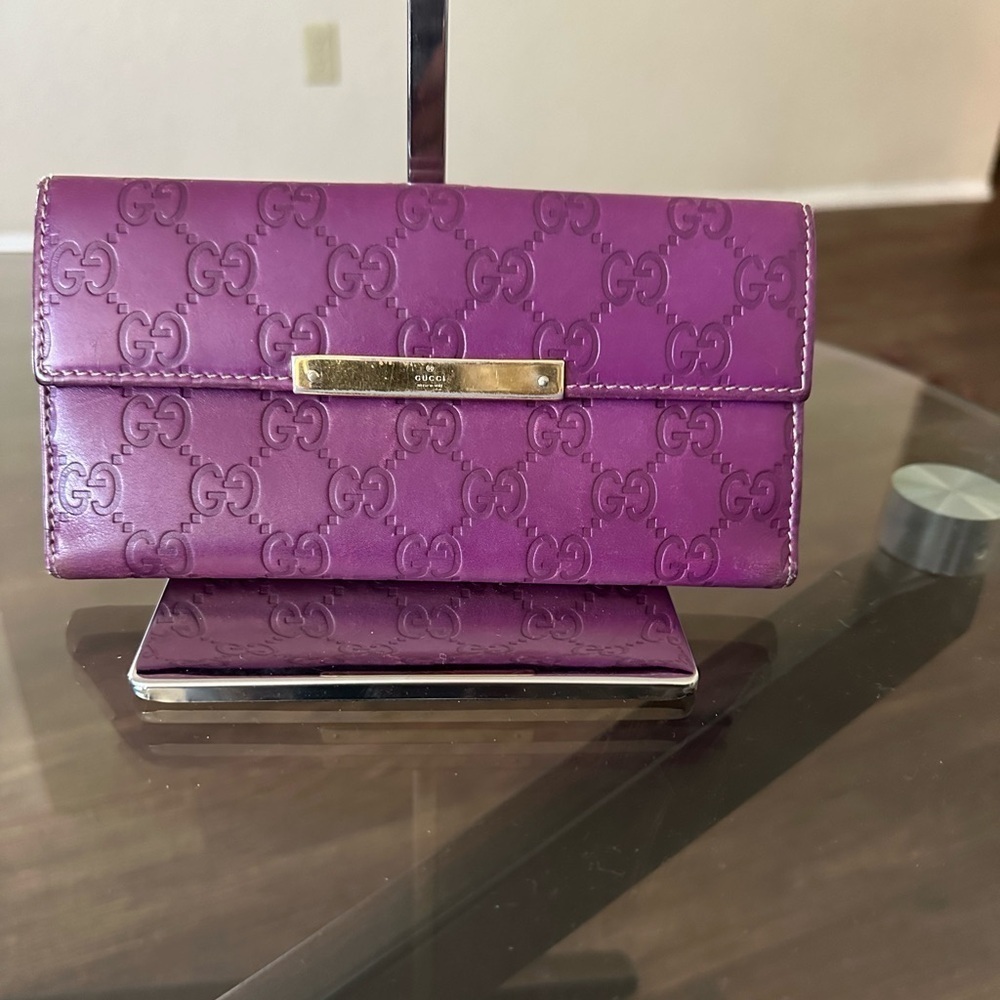 Authentic PURPLE LEATHER GUCCISMA LONG WALLET - Picture 1 of 14